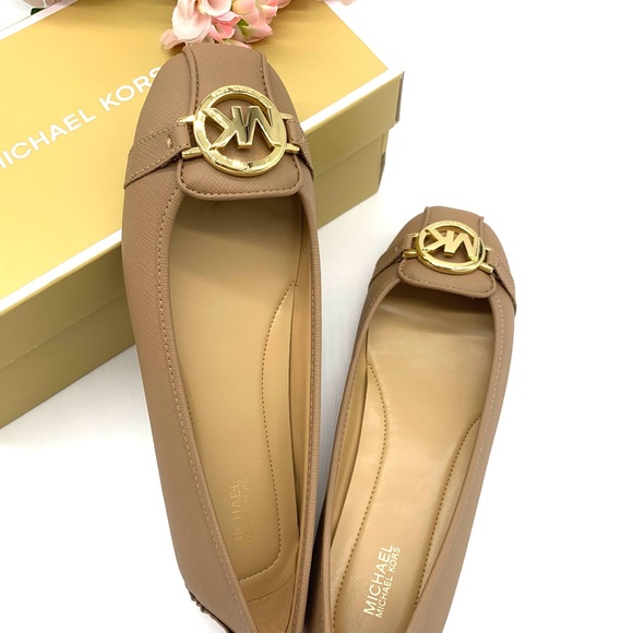 Michael Kors Flat Fulton Shoes for Women Multiple Colors/ Sizes - Picture 4 of 16